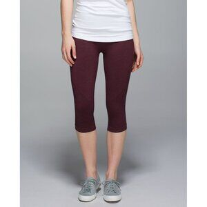 Lululemon In The Flow Crop II Heathered Bordeaux Drama Size 4